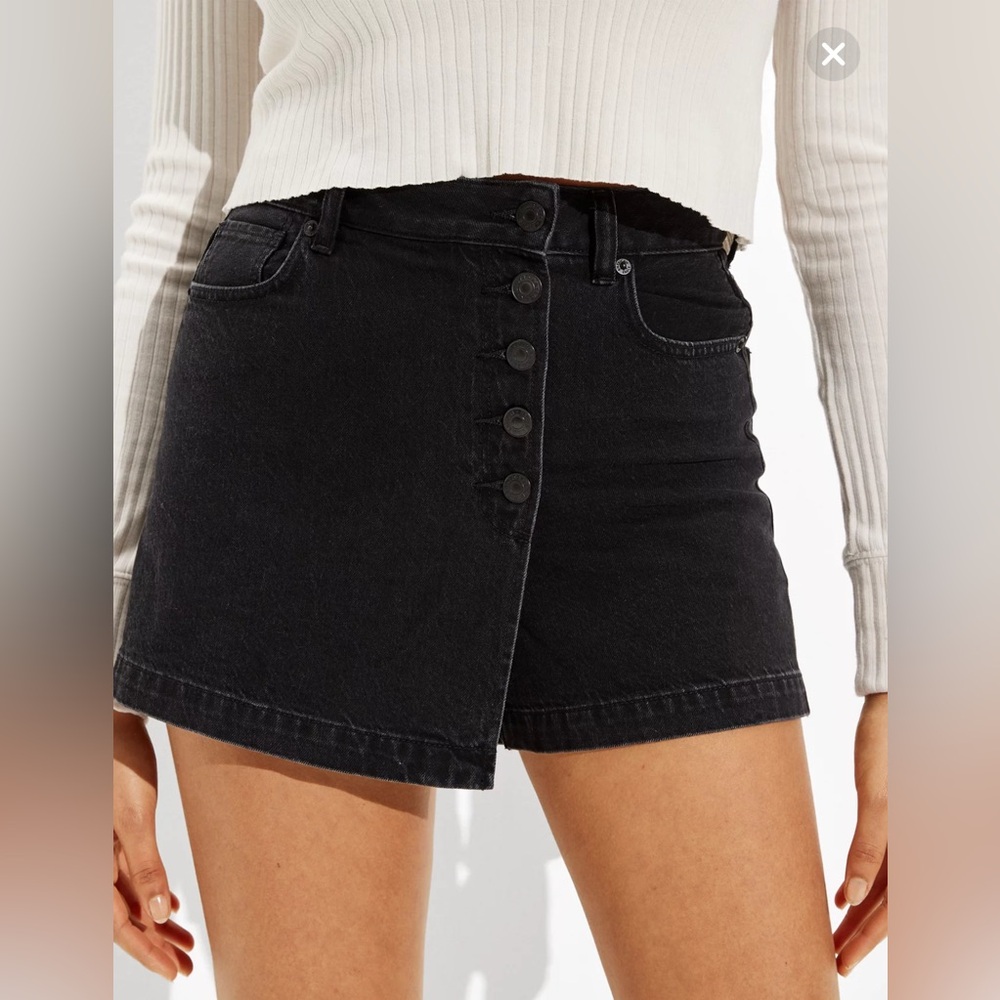 American Eagle Black Denim Mom Skort 6